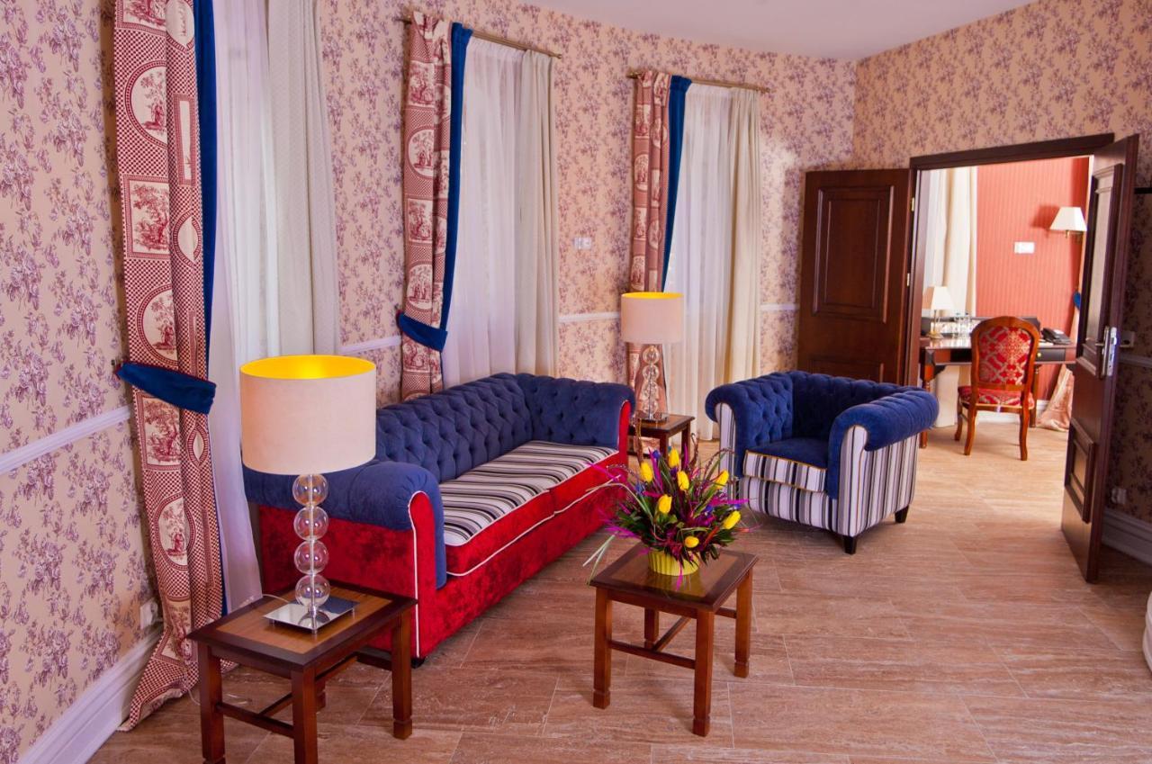 Hotel St. Bruno Гижицко Экстерьер фото
