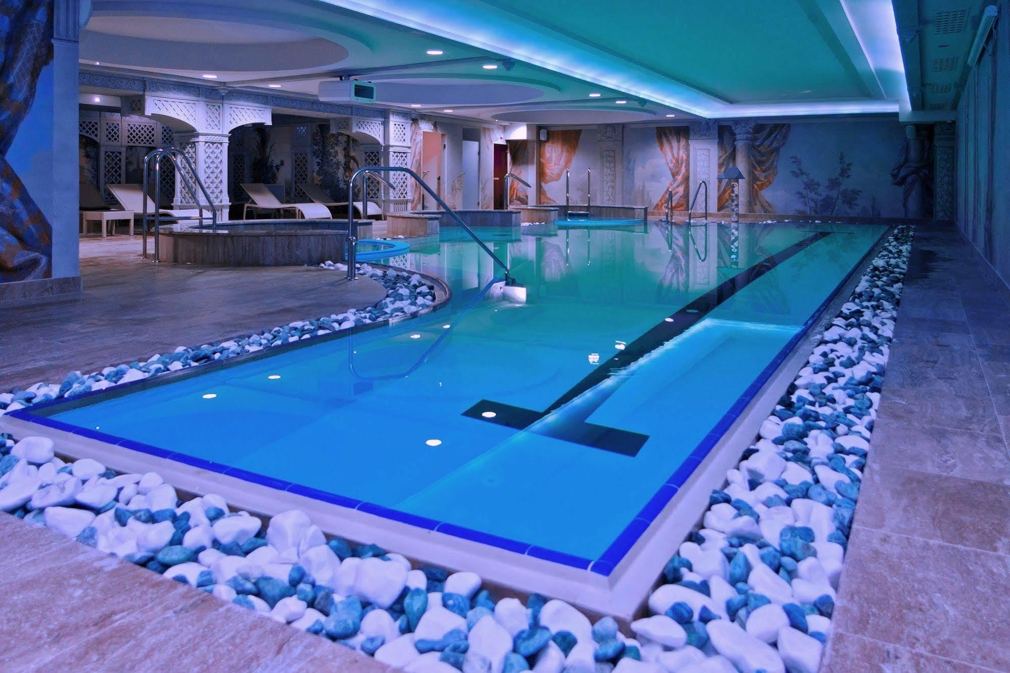 Hotel St. Bruno Гижицко Экстерьер фото